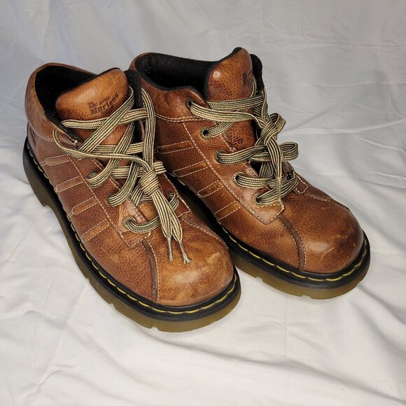 Dr. Martens 2C01 Y2K 90s Classic Brown Lace Up Boots W10 M9 main image 6